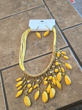 Signature Yellow Multi-Strand Statement Necklace with Matching Earrings 💛